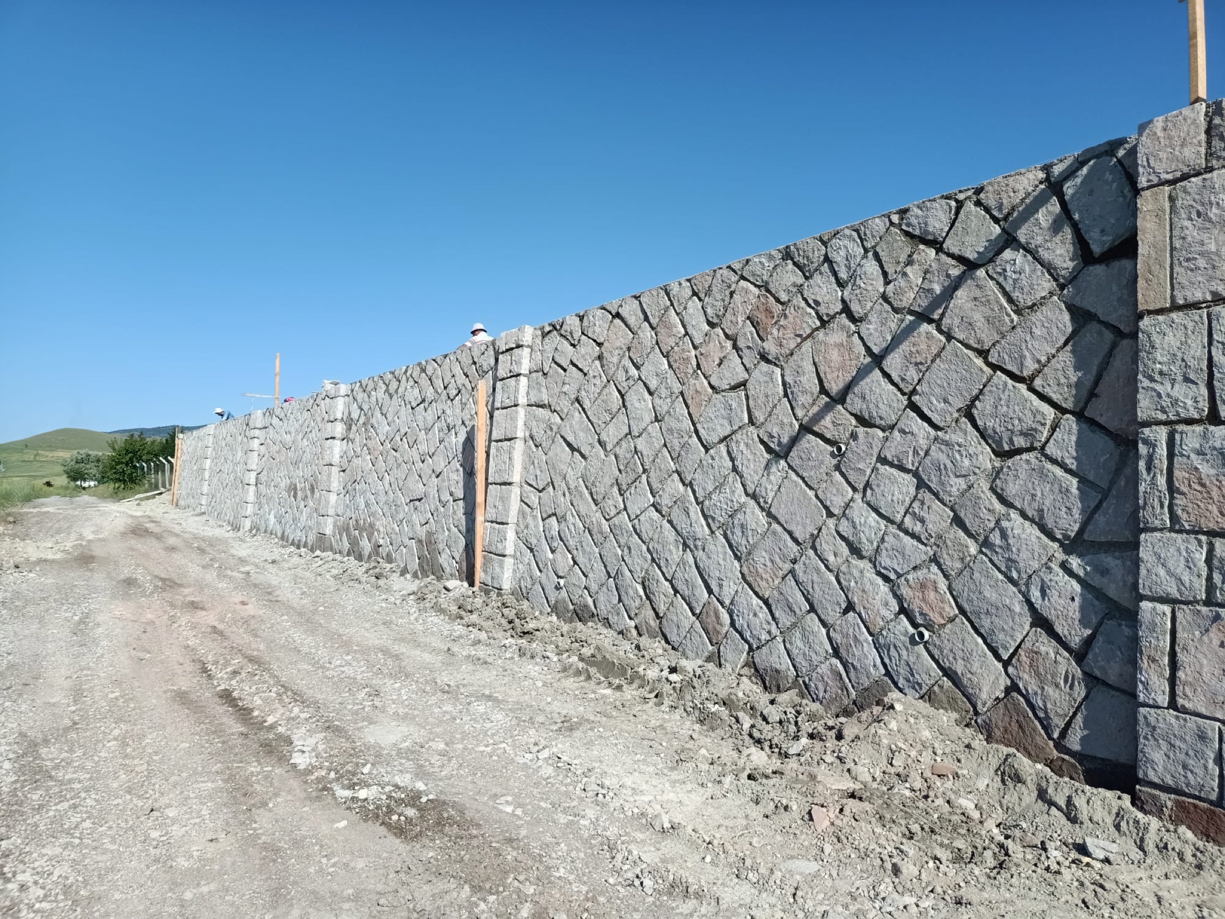 İstinat Duvarı doğal taş uygulaması